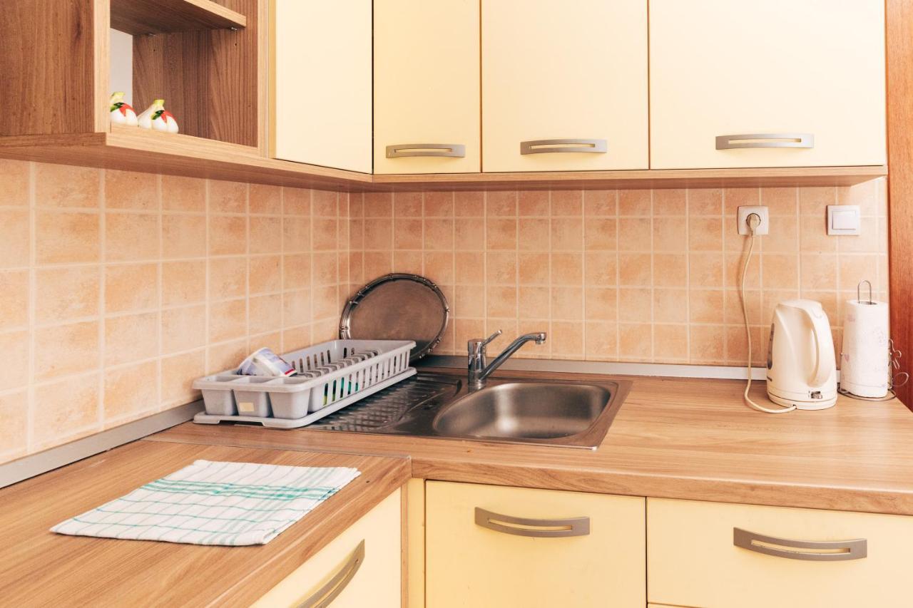 סלוניי Apartments Lucija מראה חיצוני תמונה